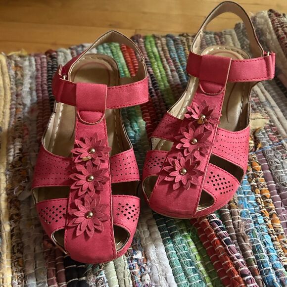 Elegant Pink Floral Women's Sandals Size 39/8 - Picture 14 of 16